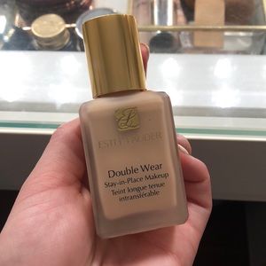 Estée Lauder Double Wear Foundation
